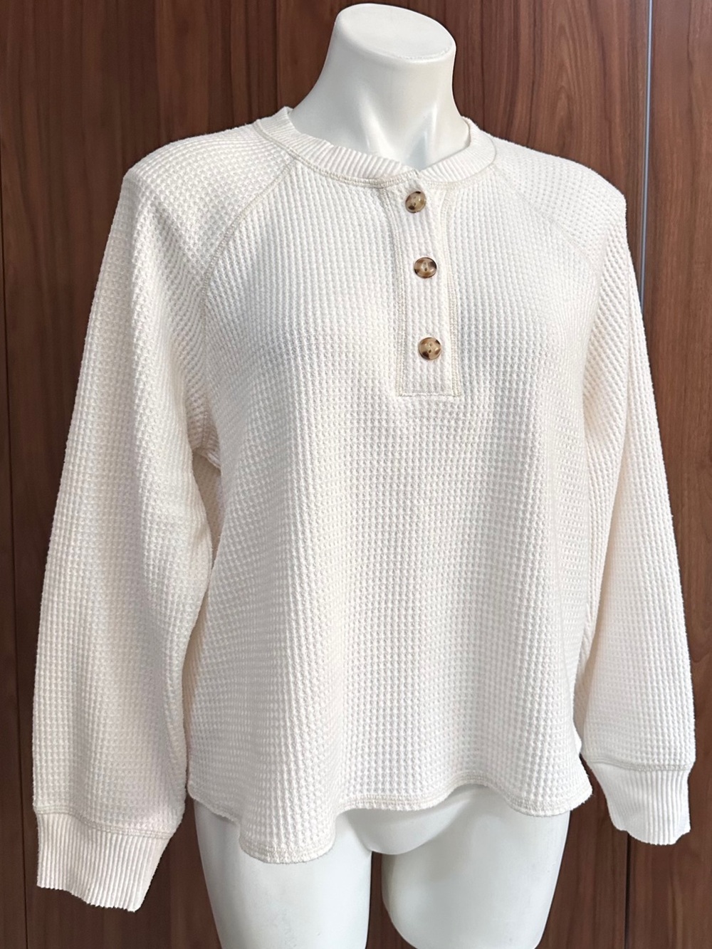 Old Navy Plush Tee - Cream size LARGE